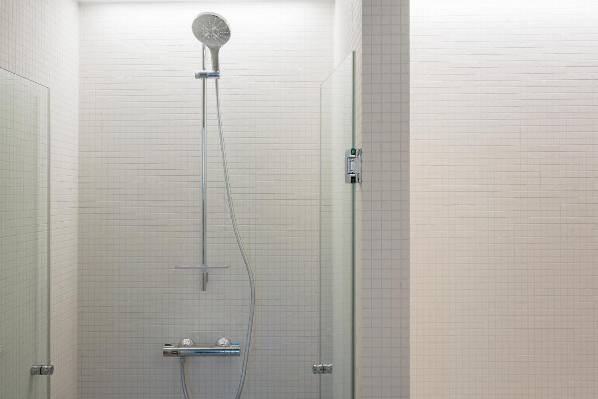 Carlotta Apartments - image 7