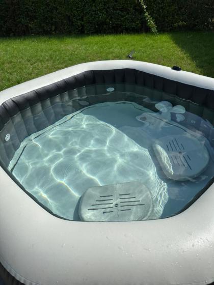 Traumhafte Haushälfte mit Kamin Garten & Whirlpool Berlin 