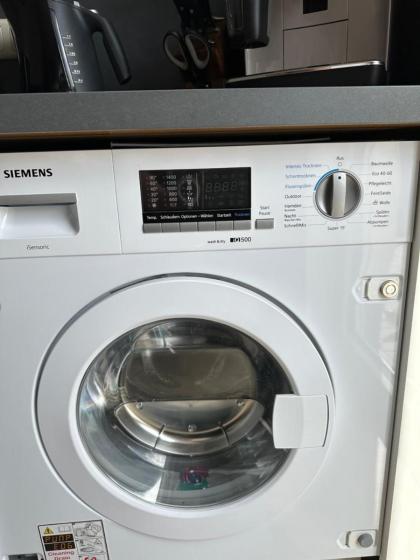 Traumhafte Haushälfte mit Kamin Garten & Whirlpool - image 16