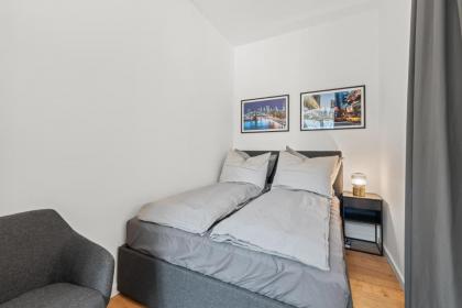GreatStay - Straßburger Str 18 stylish 3 BR apartment in downtown Berlin - image 5