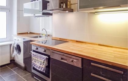 Beautiful Apartment In Berlin With 1 Bedrooms And Wifi - image 9